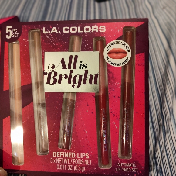NEW!! L.A. Colors Lip Bundle (3 Sets) - Picture 6 of 6